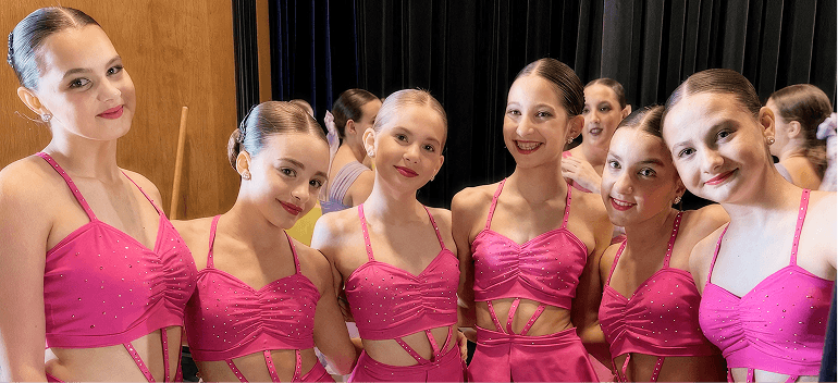 Teen dance class for ages 12 to 18 at Momentum Performing Arts